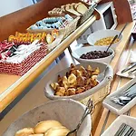 Le Balladins De Saint-quentin Hotel