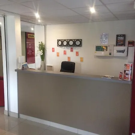 Initial By Balladins Saint-quentin / Hotel 2*