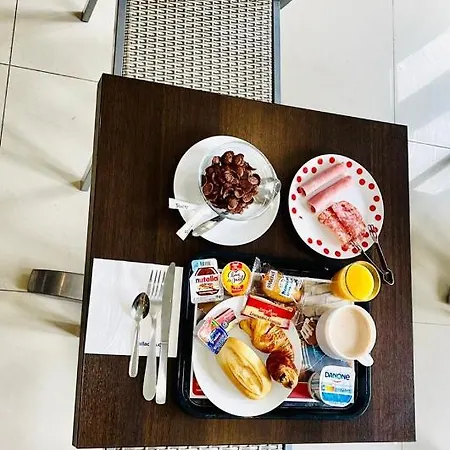 Initial By Balladins Saint-quentin /